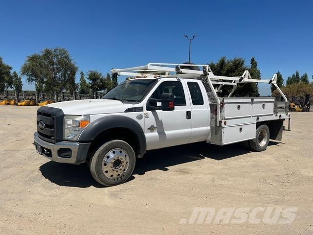 Ford F-450 Camion plateau