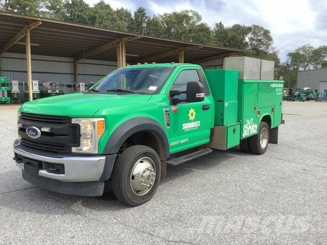 Ford F-450 Camions et véhicules municipaux