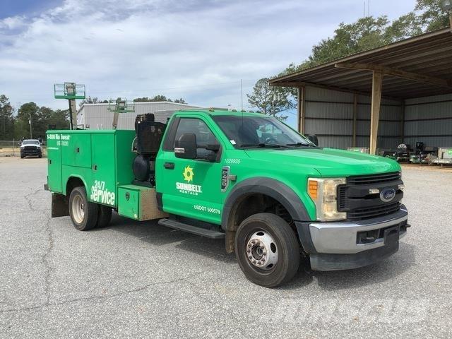 Ford F-450 Camions et véhicules municipaux