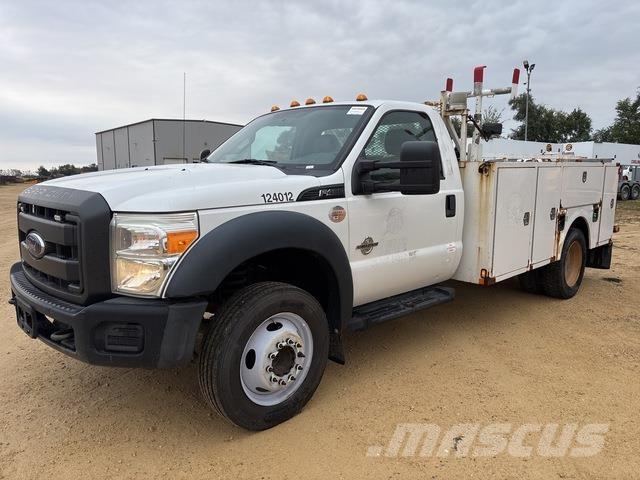 Ford F-450 Utilitaire benne