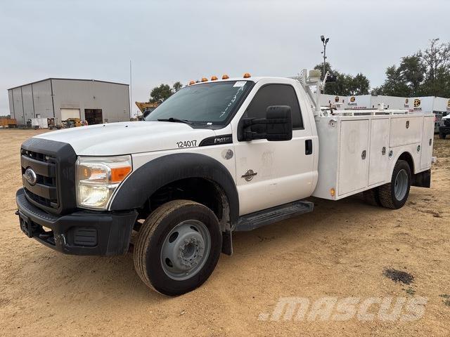 Ford F-450 Utilitaire benne