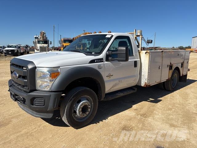 Ford F-450 Utilitaire benne