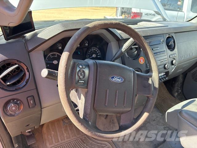 Ford F-450 Utilitaire benne