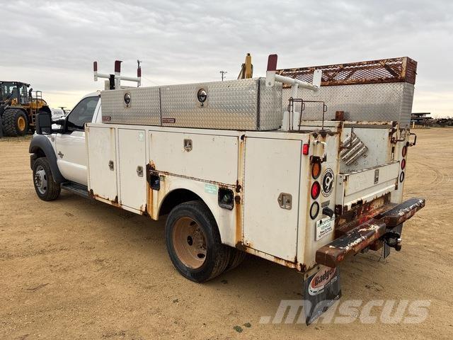 Ford F-450 Utilitaire benne