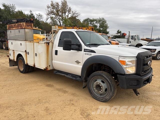 Ford F-450 Utilitaire benne