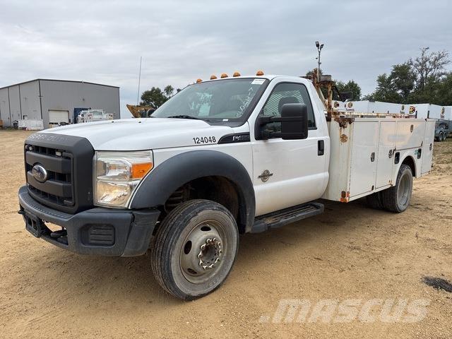 Ford F-450 Utilitaire benne