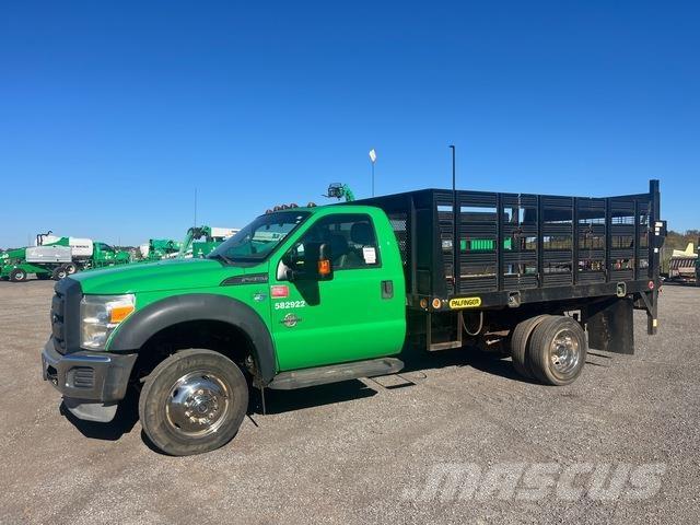 Ford F-450 Camion plateau