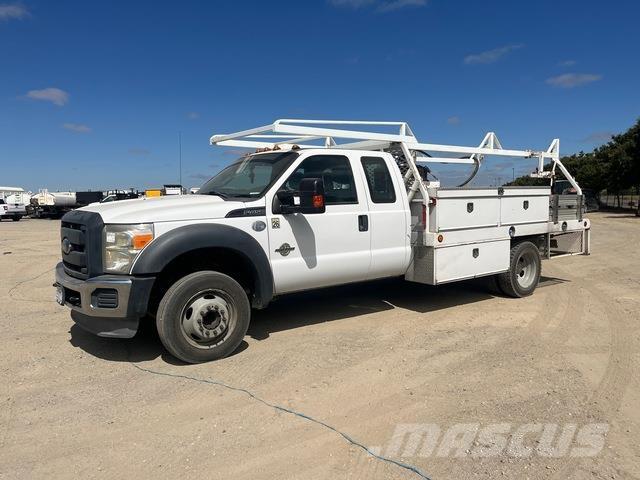 Ford F-450 Camion plateau
