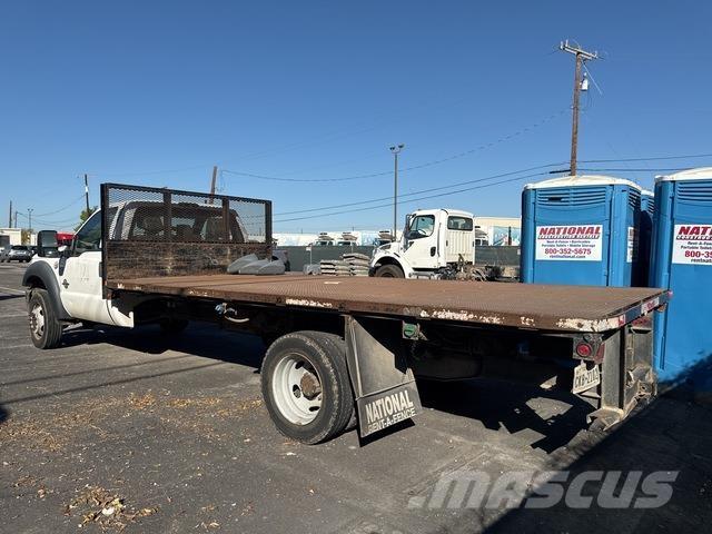 Ford F-450 Camion plateau