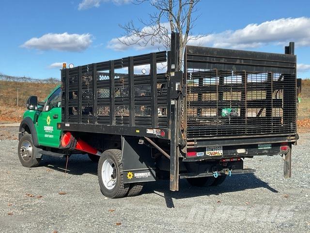 Ford F-450 Camion plateau
