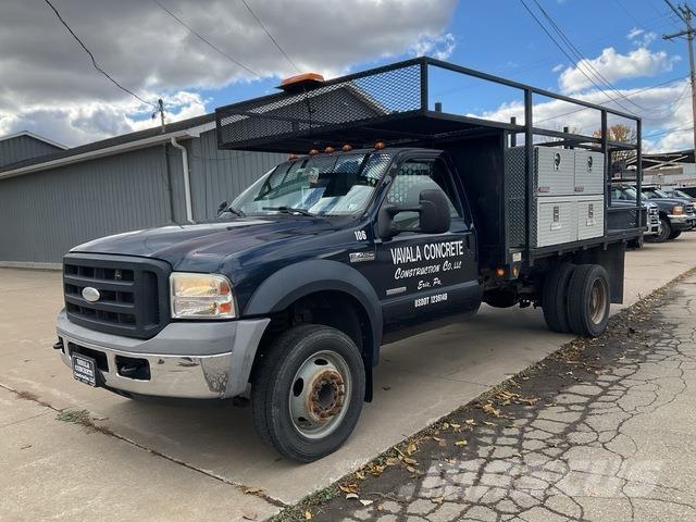Ford F-450 Camion plateau