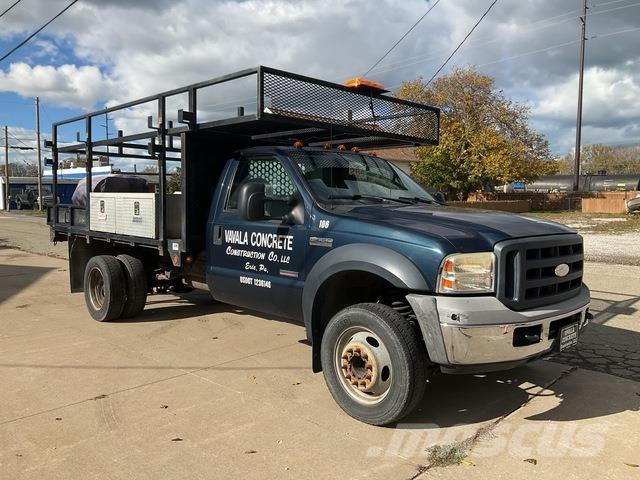 Ford F-450 Camion plateau