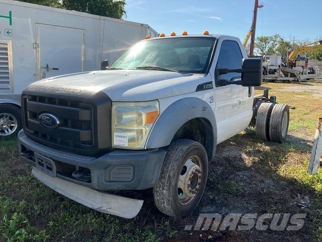 Ford F-450 XL Cabines
