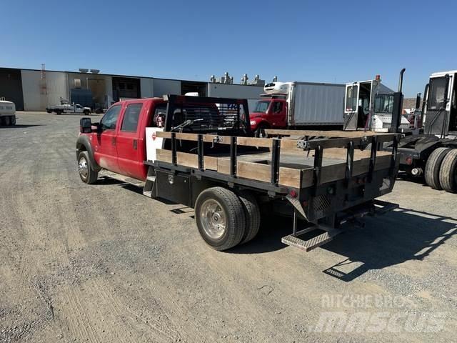Ford F-550 Camion plateau