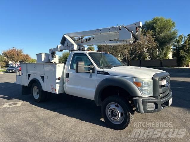 Ford F-550 Camion nacelle