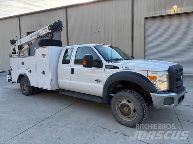 Ford F-550 Camions et véhicules municipaux
