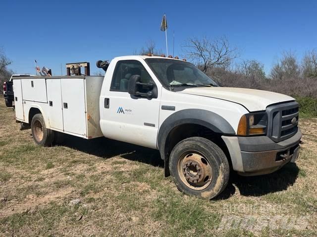 Ford F-550 Camions et véhicules municipaux