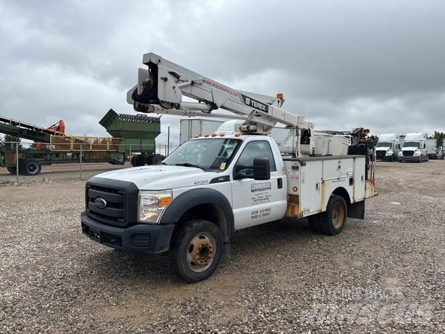 Ford F-550 Camion nacelle