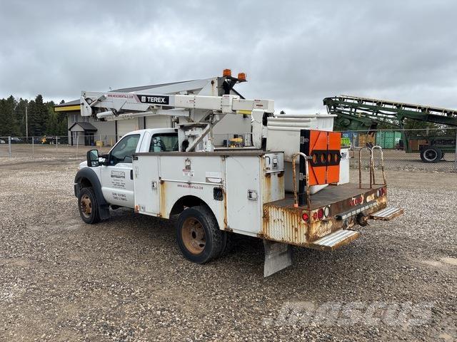 Ford F-550 Camion nacelle