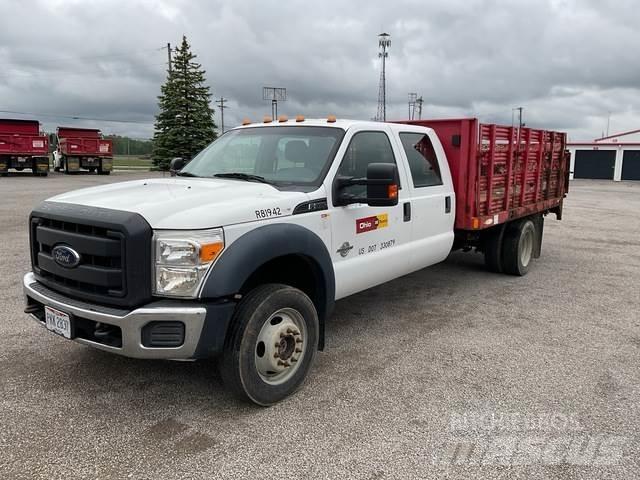Ford F-550 Camion plateau