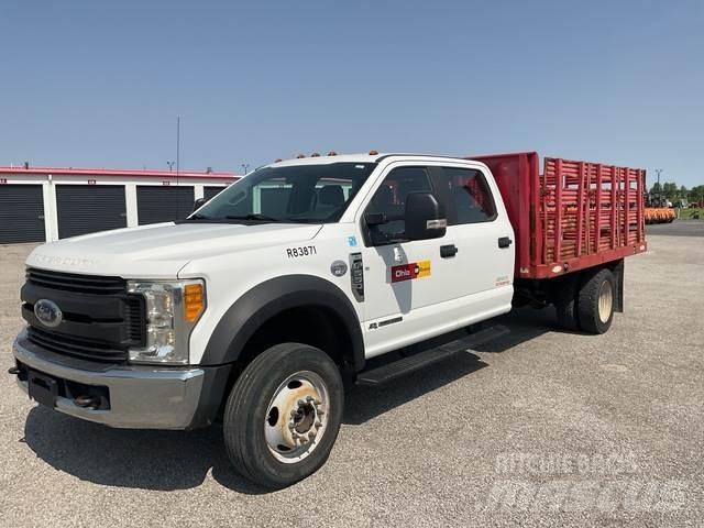 Ford F-550 Camion plateau