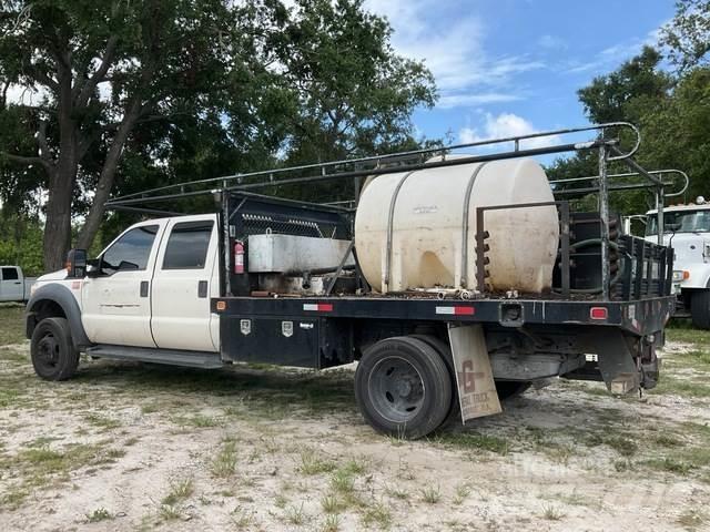 Ford F-550 Camion plateau