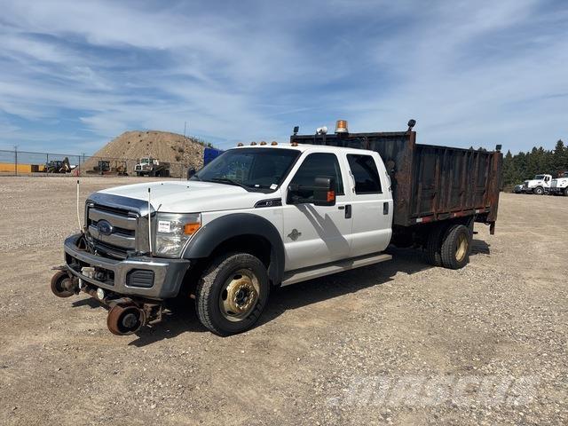 Ford F-550 Camion plateau
