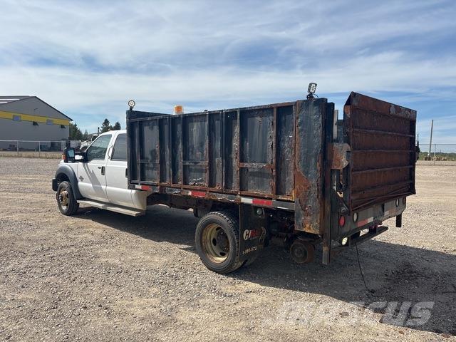 Ford F-550 Camion plateau