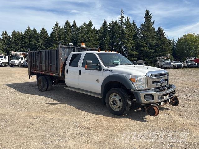 Ford F-550 Camion plateau
