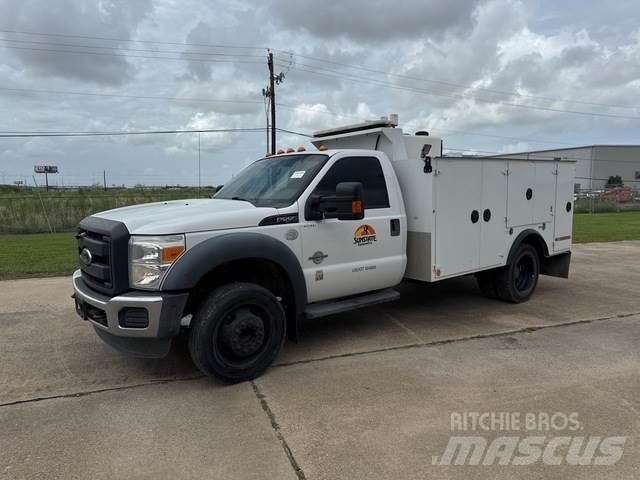 Ford F-550 Camions et véhicules municipaux