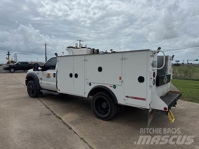 Ford F-550 Camions et véhicules municipaux