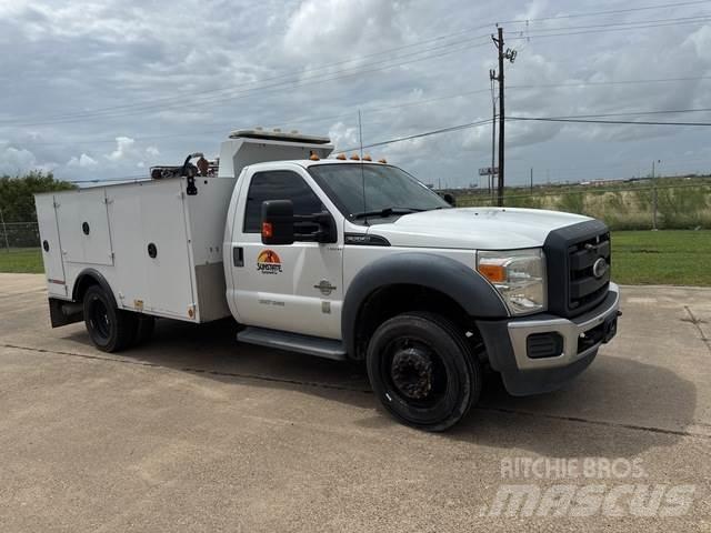 Ford F-550 Camions et véhicules municipaux