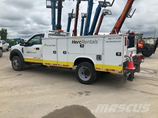 Ford F-550 Motrici cisterna
