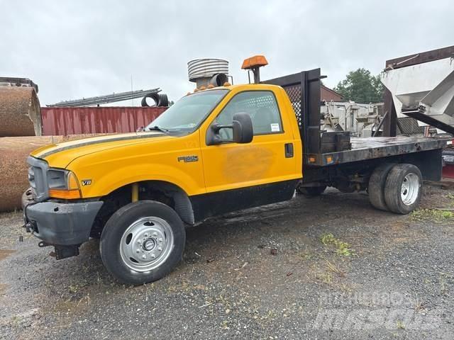 Ford F-550 Camion plateau