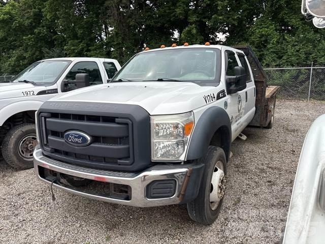 Ford F-550 Camion plateau