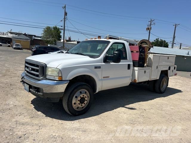 Ford F-550 Camions et véhicules municipaux