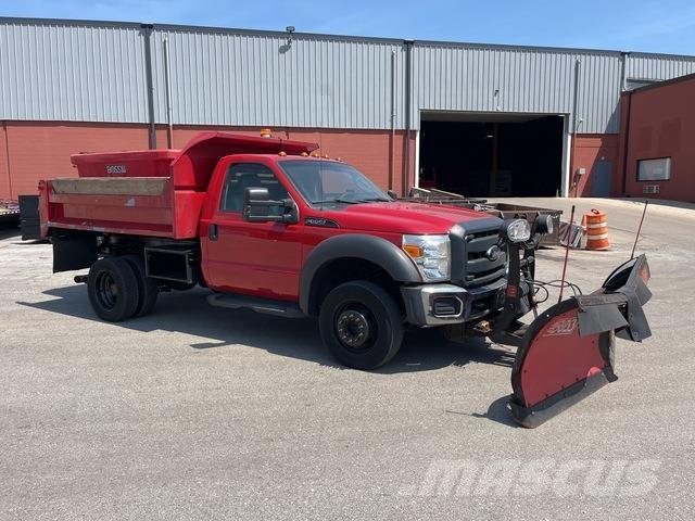 Ford F-550 Chasse neige