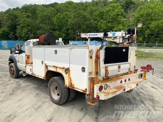 Ford F-550 Camions et véhicules municipaux
