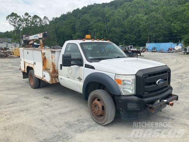Ford F-550 Camions et véhicules municipaux