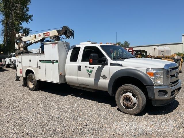 Ford F-550 Camions et véhicules municipaux