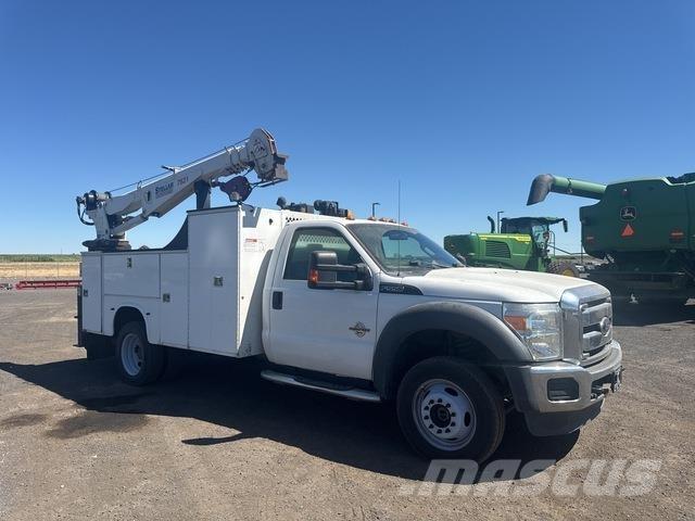 Ford F-550 Camions et véhicules municipaux