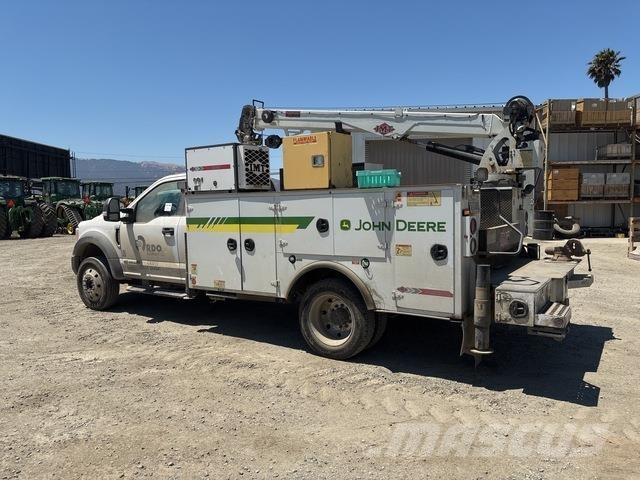 Ford F-550 Camions et véhicules municipaux