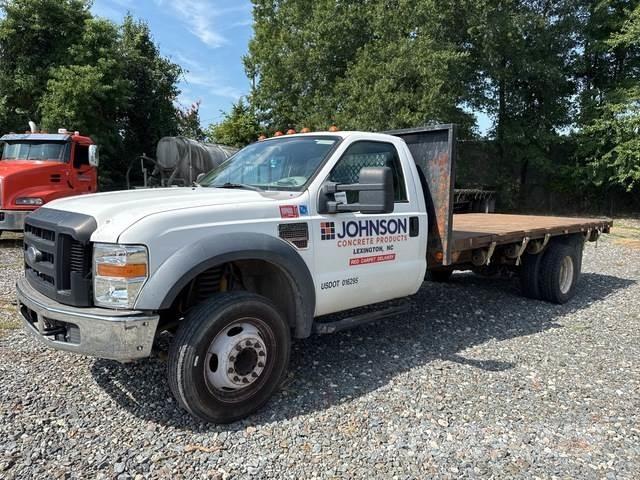 Ford F-550 Camion plateau