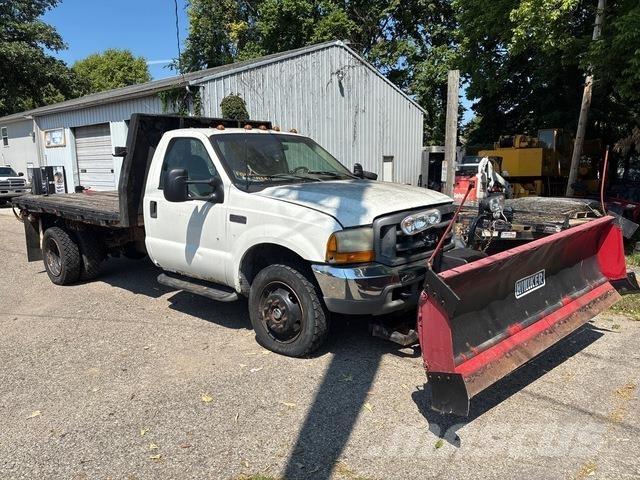 Ford F-550 Camion plateau