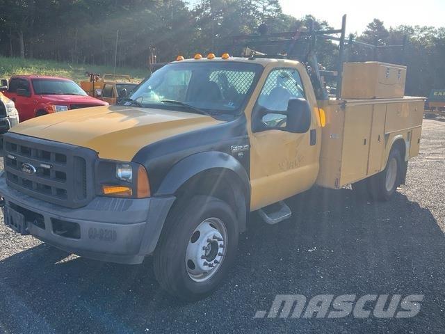 Ford F-550 Camions et véhicules municipaux