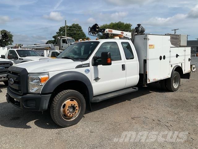 Ford F-550 Camions et véhicules municipaux