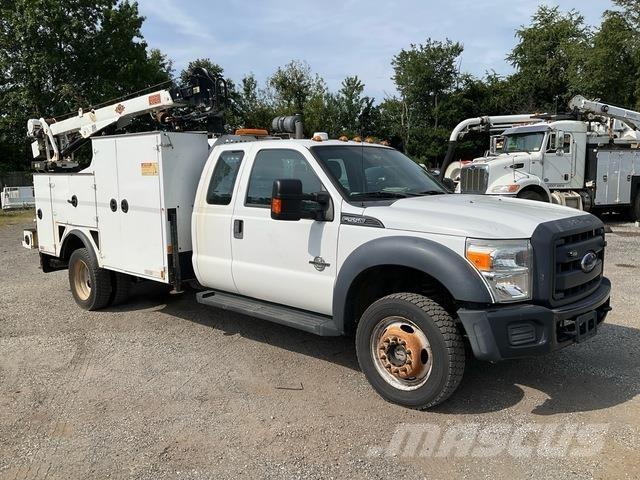 Ford F-550 Camions et véhicules municipaux
