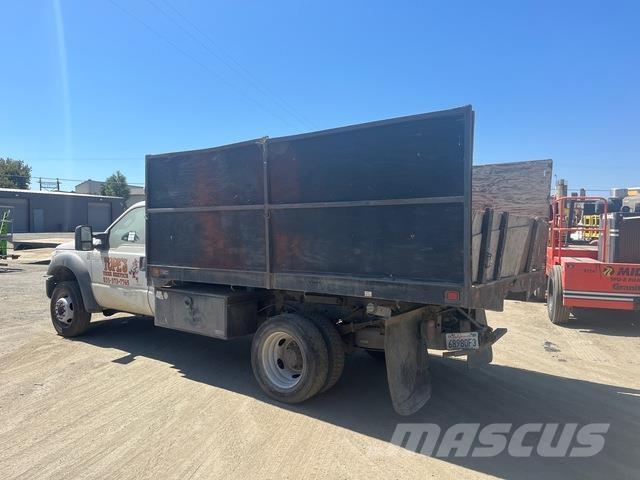 Ford F-550 Camion benne