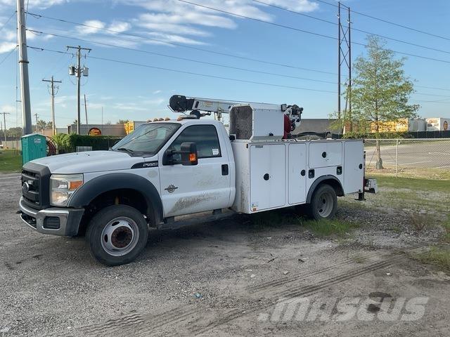 Ford F-550 Camions et véhicules municipaux
