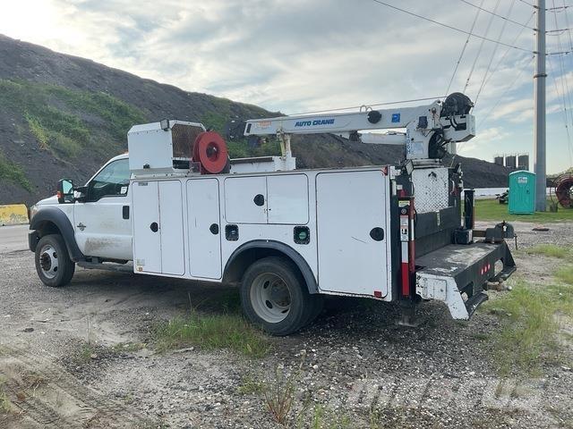 Ford F-550 Camions et véhicules municipaux